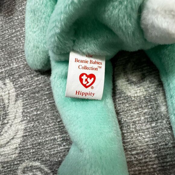 TY Beanie Baby Hippity the Green Bunny 1996 Plush Toy - Picture 9 of 10